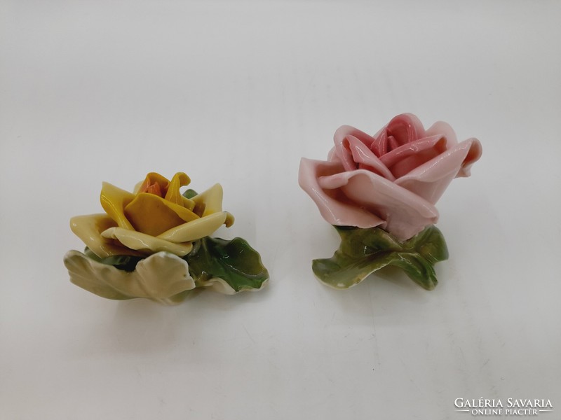 Ens porcelain roses in pairs, 2 in one