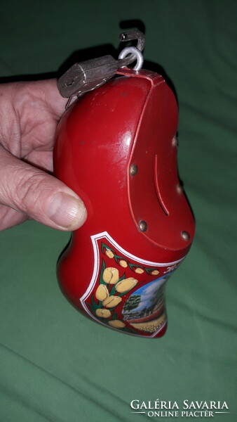 Old travel souvenir Dutch hand-painted wooden slipper / bush with padlock wall decoration 17 cm according to the pictures