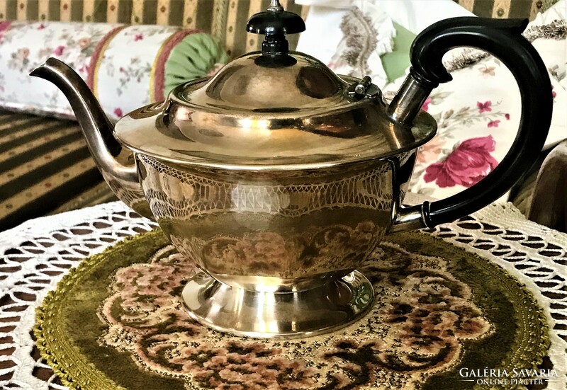 Beautiful, antique, approx. 100-year-old, silver-plated, tea or coffee pot, classic style