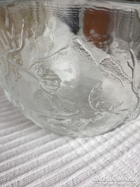 Swedish glass bowl, marked, ice glass, 14.5 diameter, 10 cm high (76)