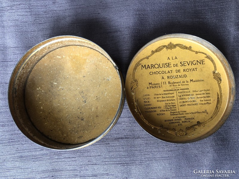 Marquise de Sévigné Csokoládé doboz az 1900-as évek elejéről