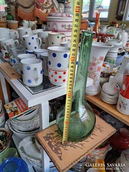 Gyönyörű zöld 99% karcagi  berekfürdői üveg váza Gyűjtői mid-century modern  lakásdekoráció hagyaték