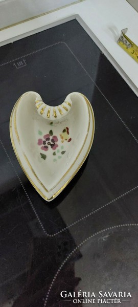Zsolnay porcelán szívecske tál