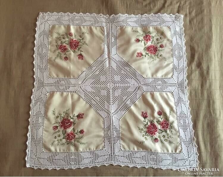 77X76 cm rose tablecloth