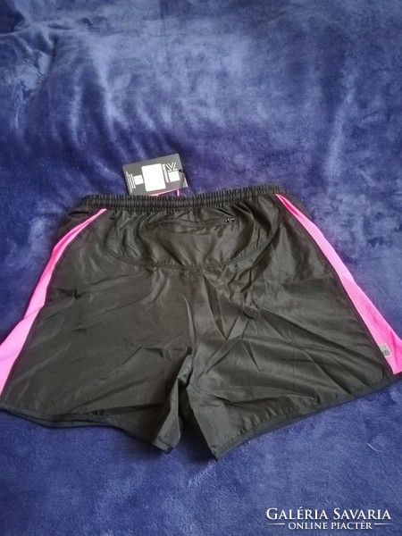Karrimor new original shorts for sale! In size L!
