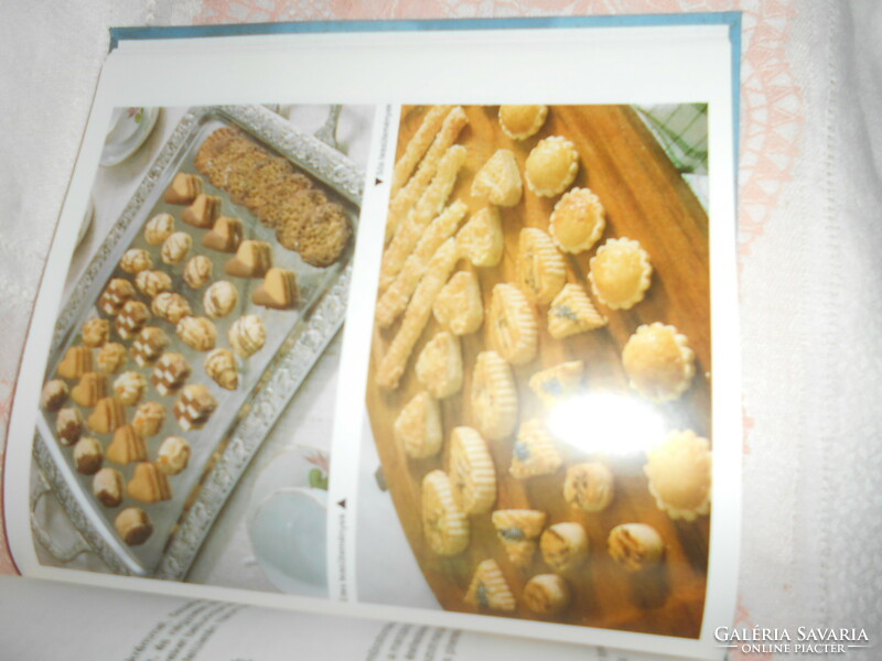 ---Book of Cakes and Pastries iii:-the best and most sought-after volume of the series