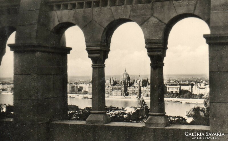 Bp - 075 Budapest walk, country house from the fisherman's bastion (postal clean)