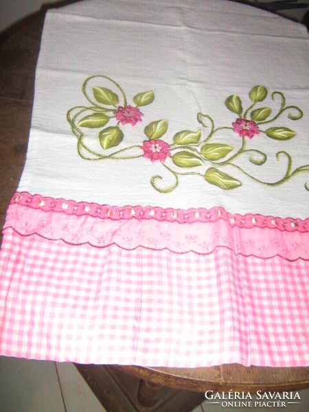Cute hand painted applique floral madeira decorated vintage napkin tea towel hand towel