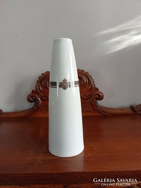 Hófehér Zsolnay porcelain vase 20 cm