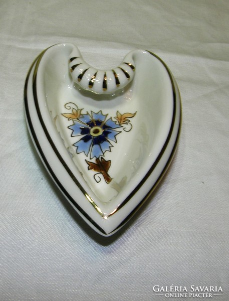 Zsolnay heart-shaped bowl with cornflower pattern