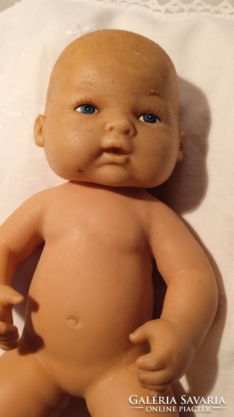 Old rubber peeing doll in mint condition