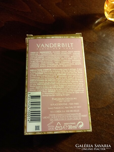 Glória Vanderbilt parfüm 30 ml