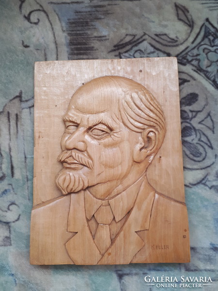 Kézzel faragott egyedi Lenin plakett 19x14 cm
