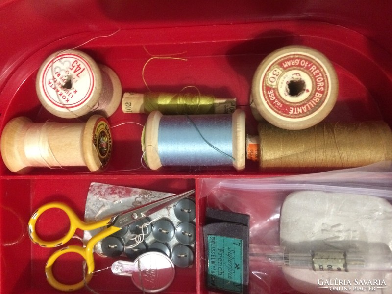 Retro sewing box