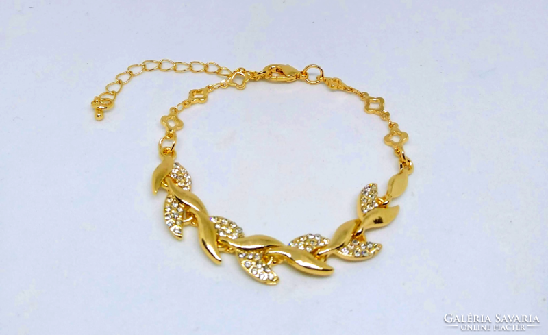 Gilded leaf pattern rhinestone bracelet 92