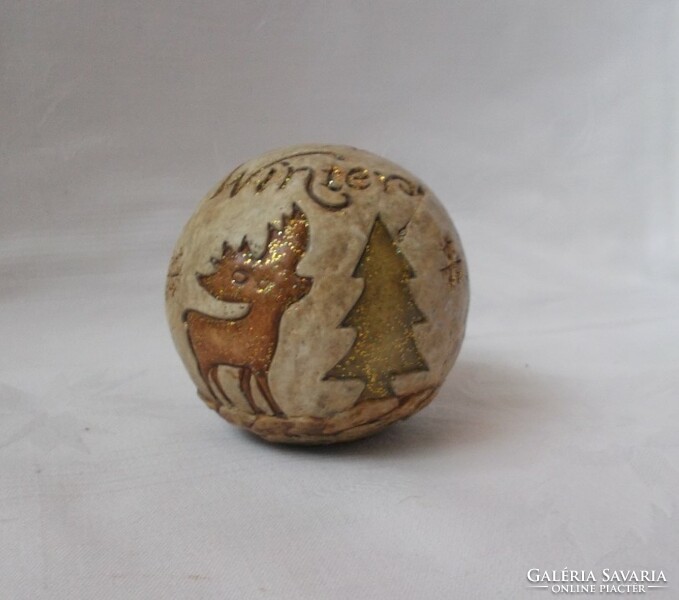 Antique winter and Christmas table decoration ball (deer, pine tree decoration)