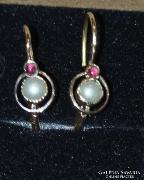 Pearl and ruby earrings 14k