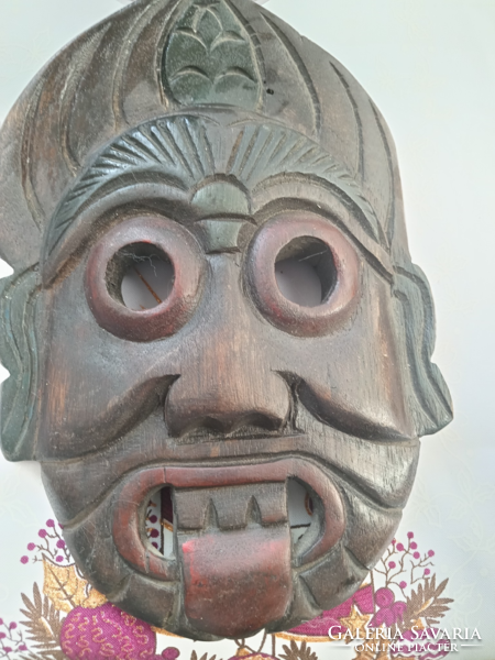 Wooden mask wall decoration