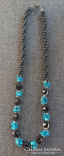 Beautiful Valodi hematite and artificial turquoise necklace