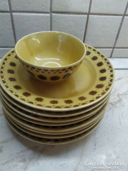 Retro German ceramic flat plate 8 pcs + sauce bowl for sale!