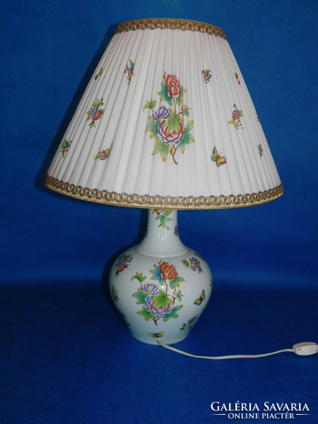 Victoria giant lamp from Herend