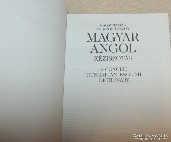English-Hungarian/ Hungarian-English hand dictionary Orszángh László Magay Tamás