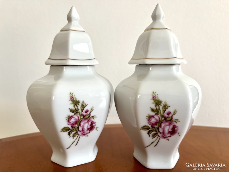Hollóházi fedeles porcelán váza rózsa mintával