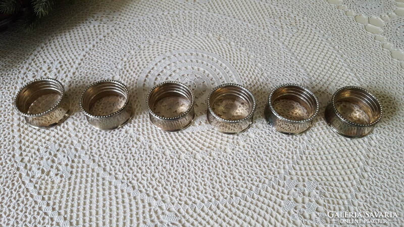 6 darab szépséges,ezüstözött szalvétagyűrű