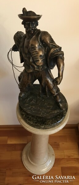 Pásztor Jánostól bronzszobor.. 45cm