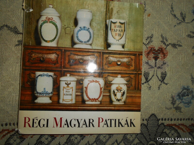 +++++++++++Old Hungarian pharmacies - 1971 - 104 pages
