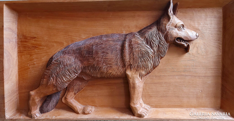Német juhászkutya fafaragással készült falikép