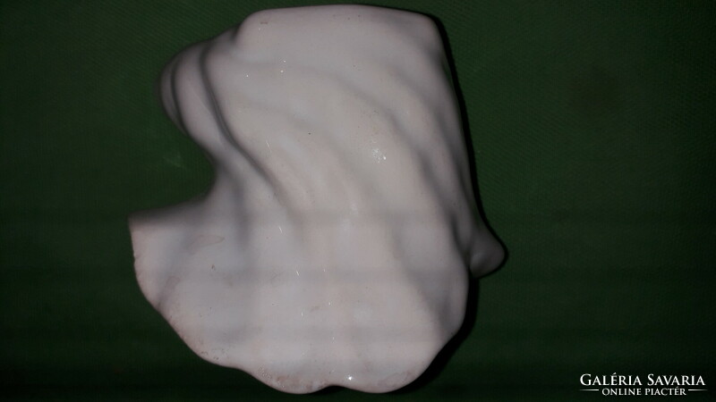 Antik fehér csigaház alakú német porcelán díszváza ibolyaváza 8 X8 cm a képek szerint