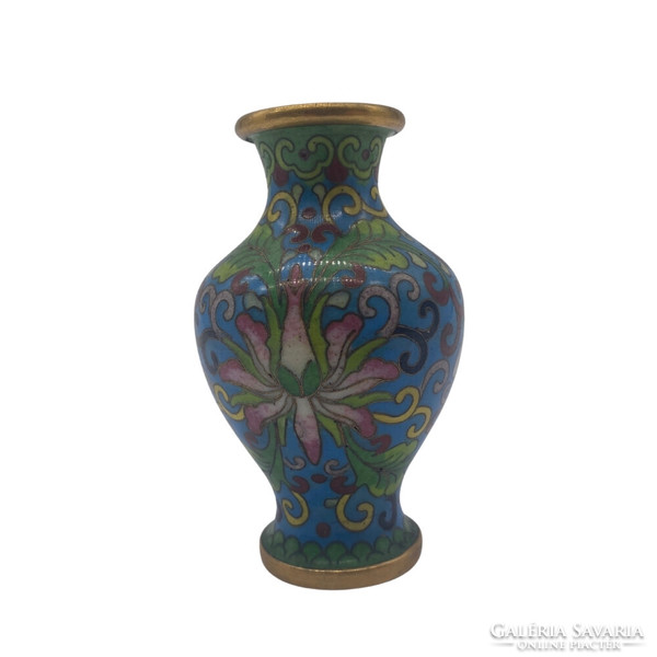 Chinese small enamel vase with blue flower pattern 8 cm m00665