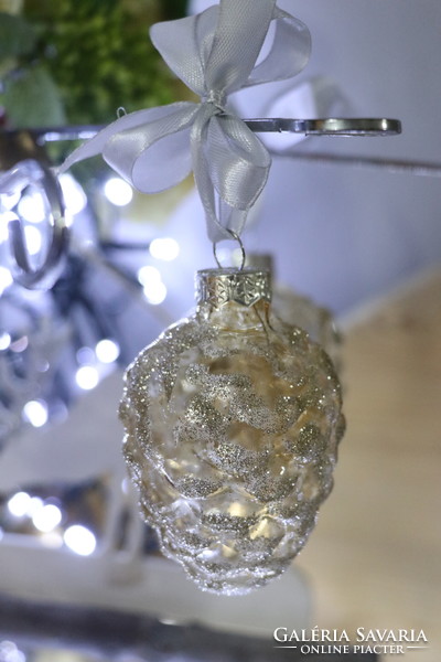 Cone-shaped Christmas tree decoration iii