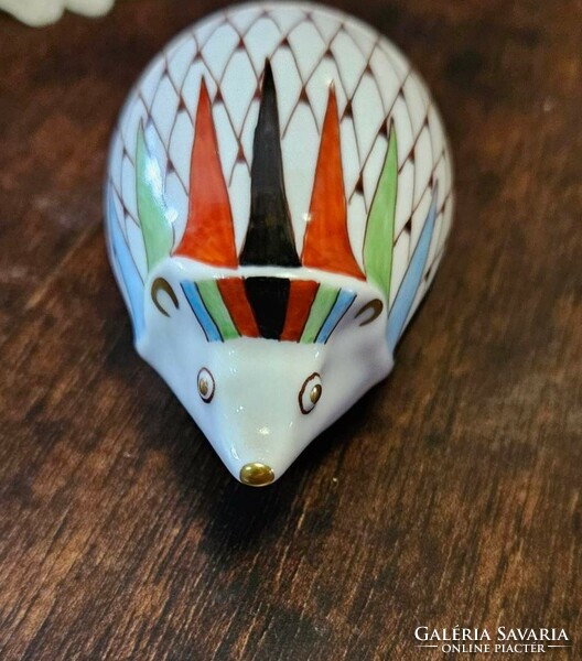 Hulóháza porcelain hedgehog with garden pattern