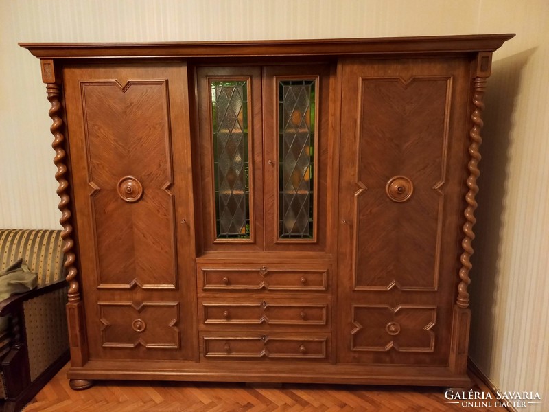 Colonial glass wardrobe in excellent condition.