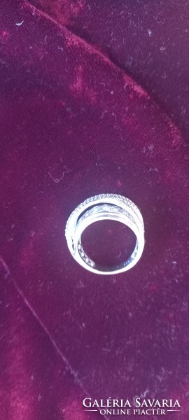 Eladó különleges köves ezüst gyűrű