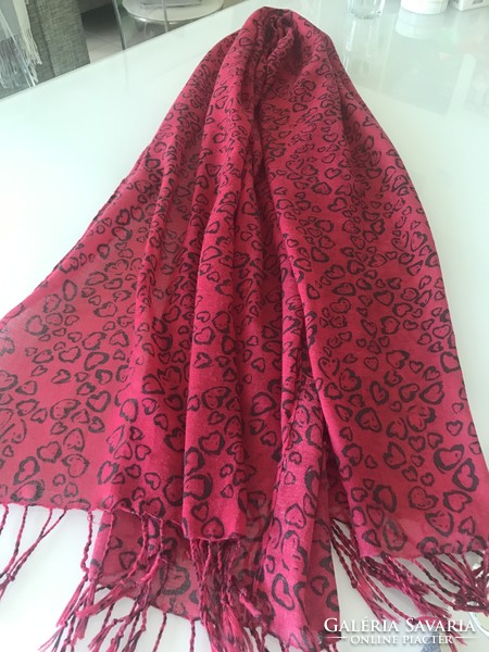 Gyapjú és viszkóz keverék sál magenta színben apró szürke szivecske mintával, 190 x 80 cm