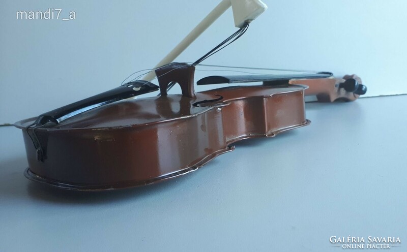 Retro record player violin
