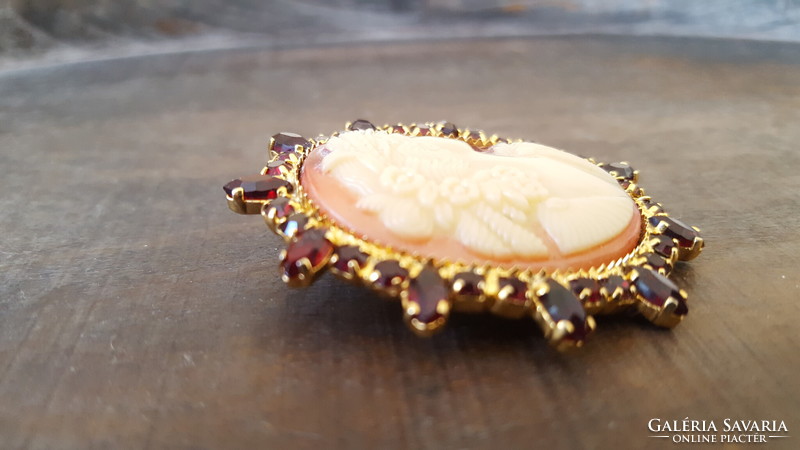 Beautiful cameo brooch with stones