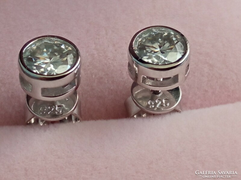 Moissanite diamond 0.5 Ct 925 silver earrings