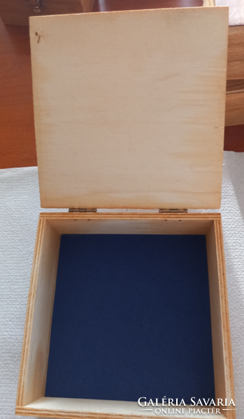 Christmas wooden box 14*14*6 cm