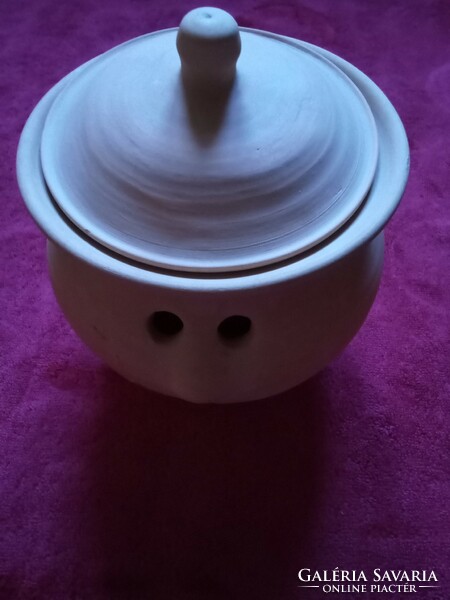 Onion storage ceramic pot, tube, colander