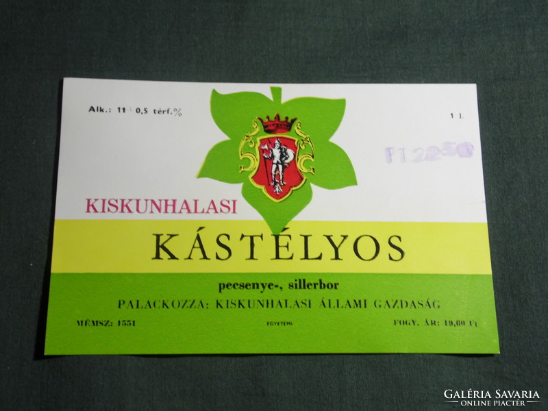 Wine label, Kiskunhalas winery, wine farm, siller wine from Kiskunhalas castle