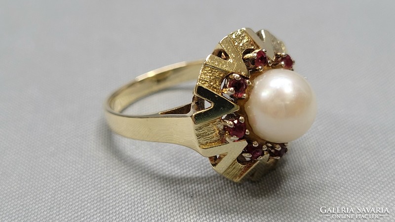 14K gold ring with real pearls and rubies