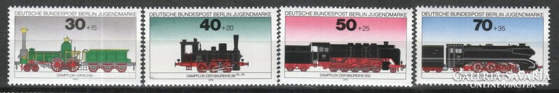 Postatiszta Berlin 0650  Mi 488-491     6,50 Euró