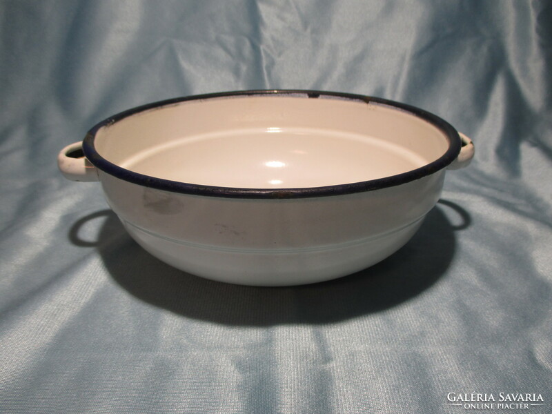 White Bonyhád enamel bowl