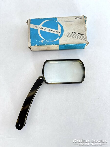 Old, retro photo-mounted vinyl hand magnifier, loupe in its original box (made in Japan)