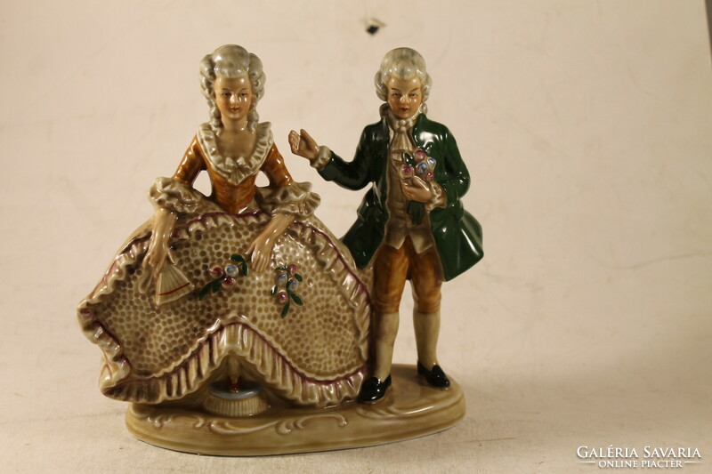 Német porcelán barokk pár 468