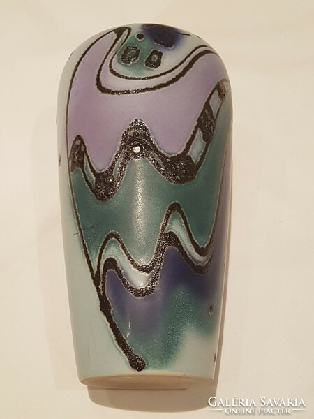 Ceramic vase 18 cm
